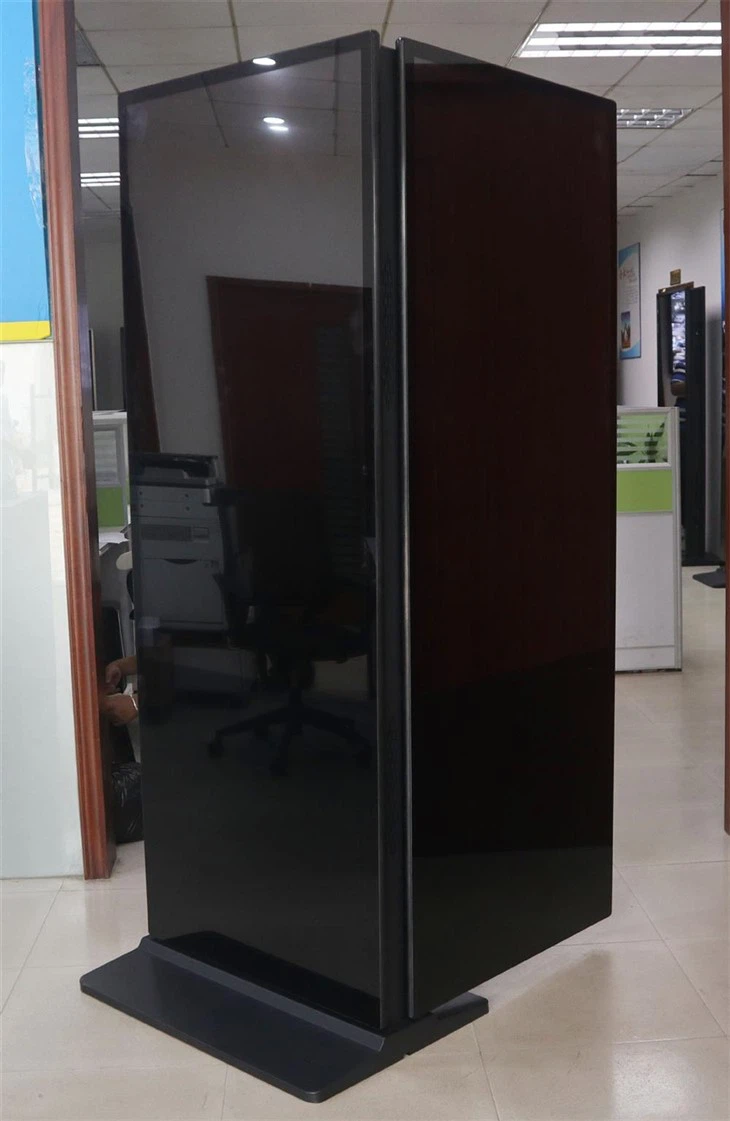 Digital Signage Touchscreens